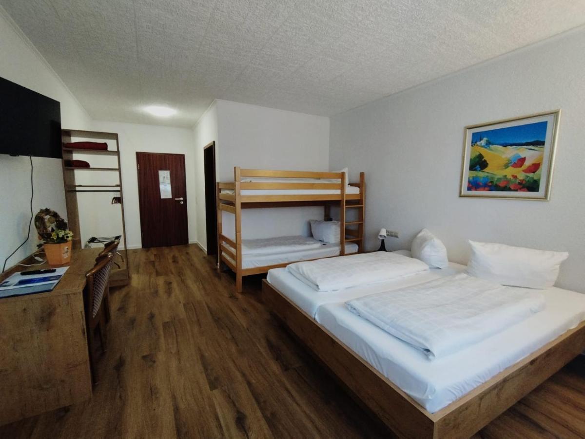 Hotel Sonnenkeller Neu-Ulm Bagian luar foto